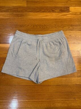 Athleta Heavyweight Terry Mid Rise 3" Sportie Short Light Gray - Size Large